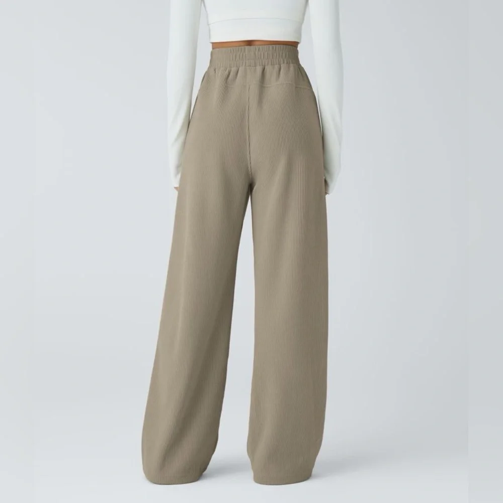 NEW Halara High Waist Straight Mop Corduroy Casual Pants Crockery Size Small - Picture 2 of 9